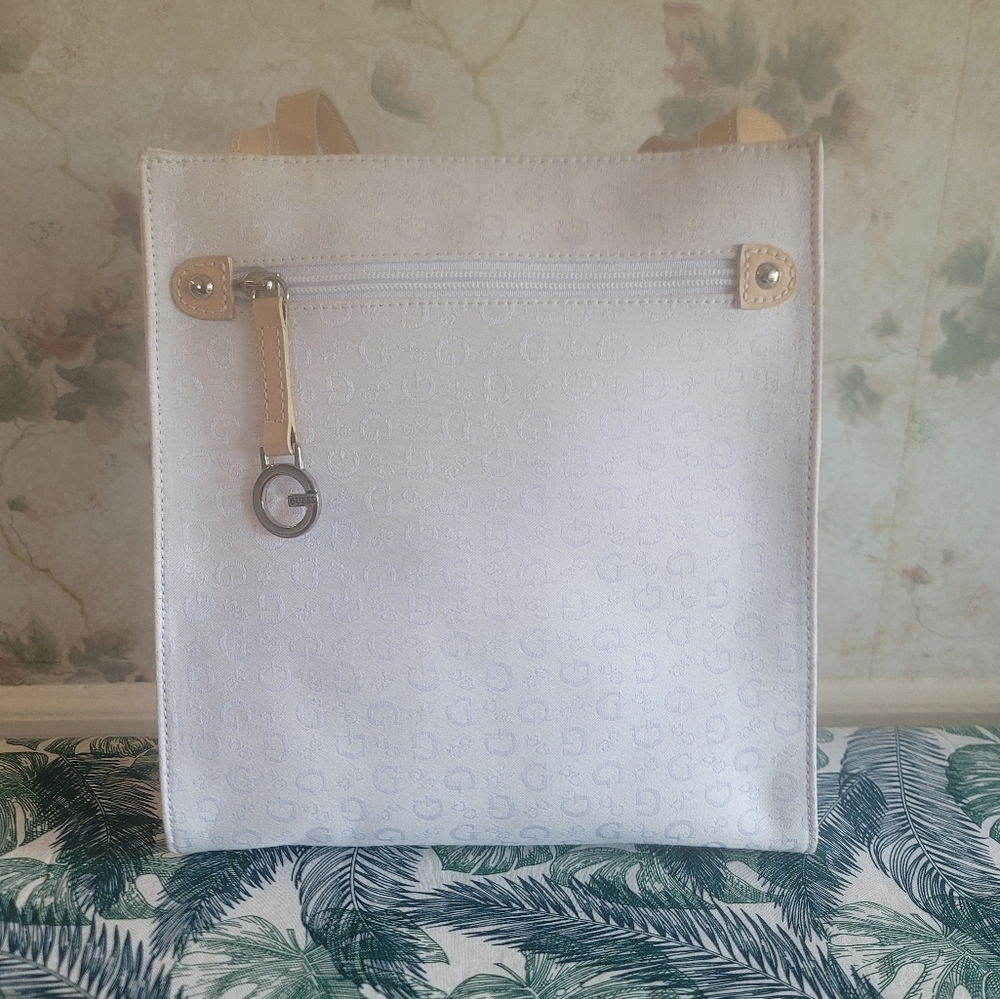 GUESS Beautiful HandBag